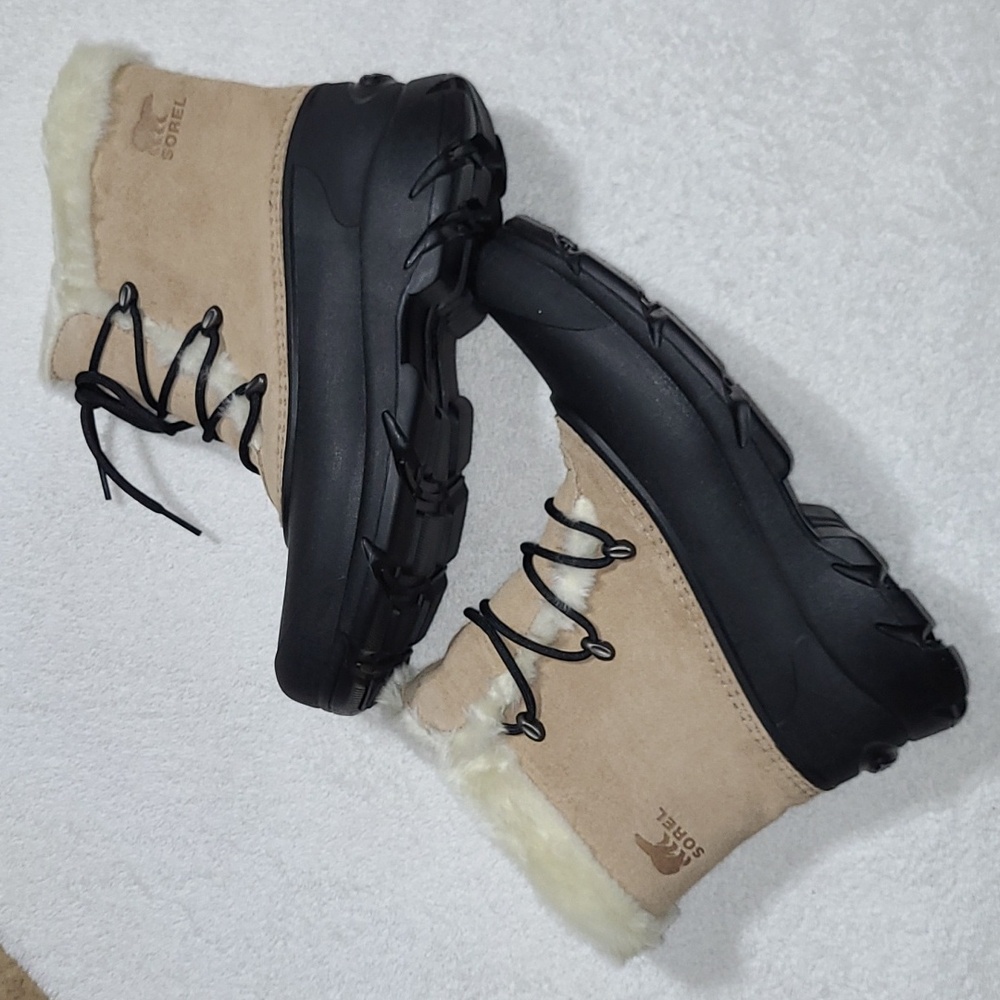 Sorel Snow Angel Lace-Up Waterproof Boots Size 8 and 7 - Picture 2 of 9